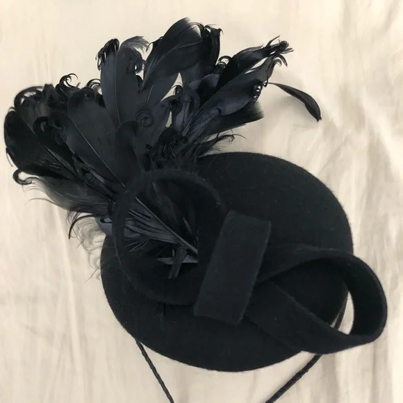 Accessories | Black Fascinator Headband With Small Cap  display picture 2